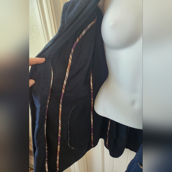 CAbi Utility Travel Blue Dark ChambrayButton Down Shacket Jacket Size M - Picture 6 of 8